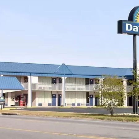 Days Inn By Wyndham Donalsonville Экстерьер фото