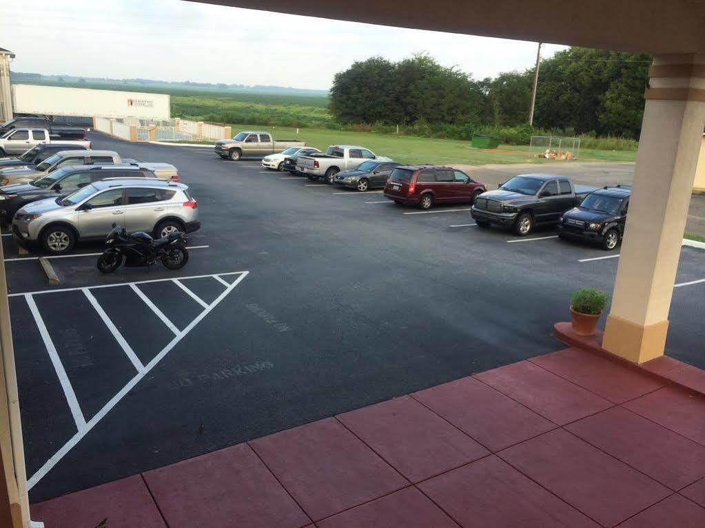 Days Inn By Wyndham Donalsonville Экстерьер фото