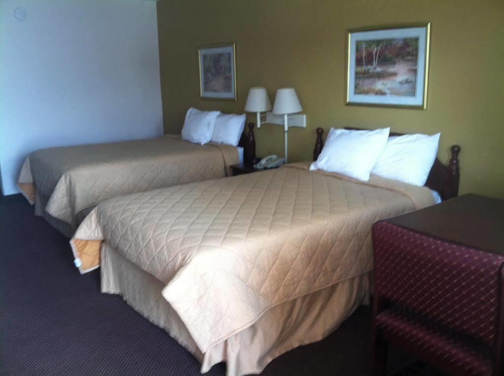 Days Inn By Wyndham Donalsonville Экстерьер фото